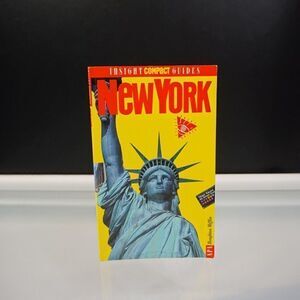 Insight Compact Guides: New York 1995 APA Publications Twin Towers